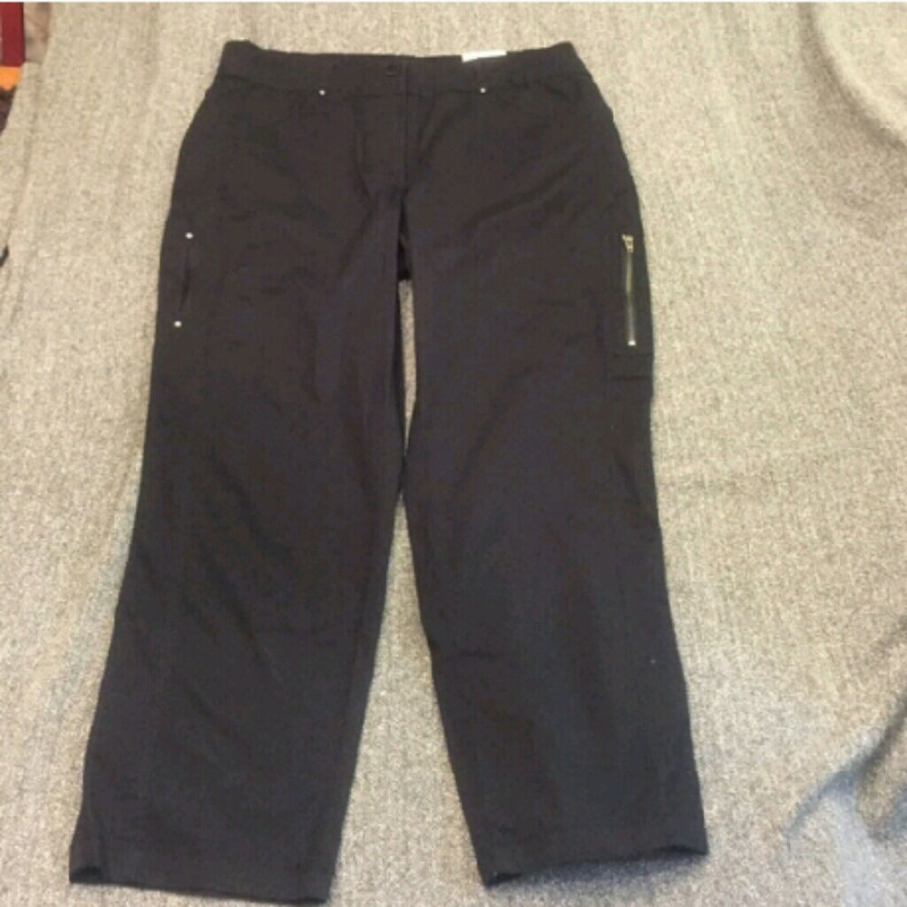 CHICOS Ultimate Fit Cotton Crop Pants